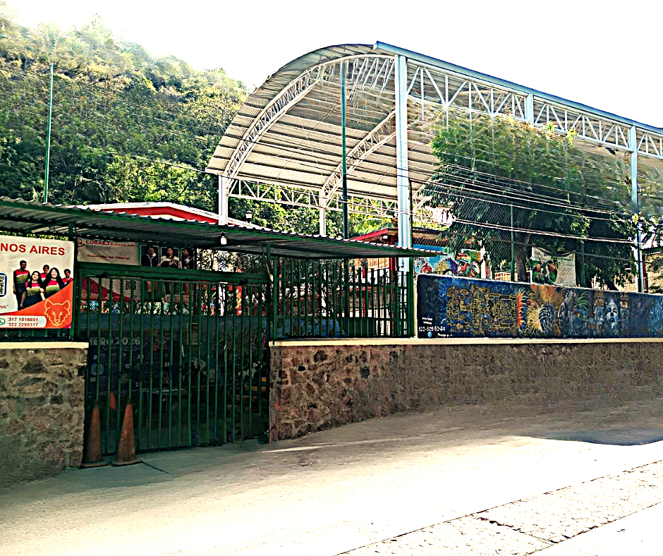 Fachada De Escuela Secundaria General No 84 Editada Luces