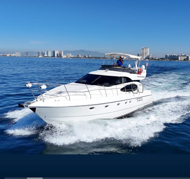Yate Azimut 53 Proa